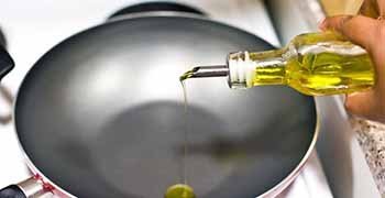 Beneficios de freír aceite de oliva